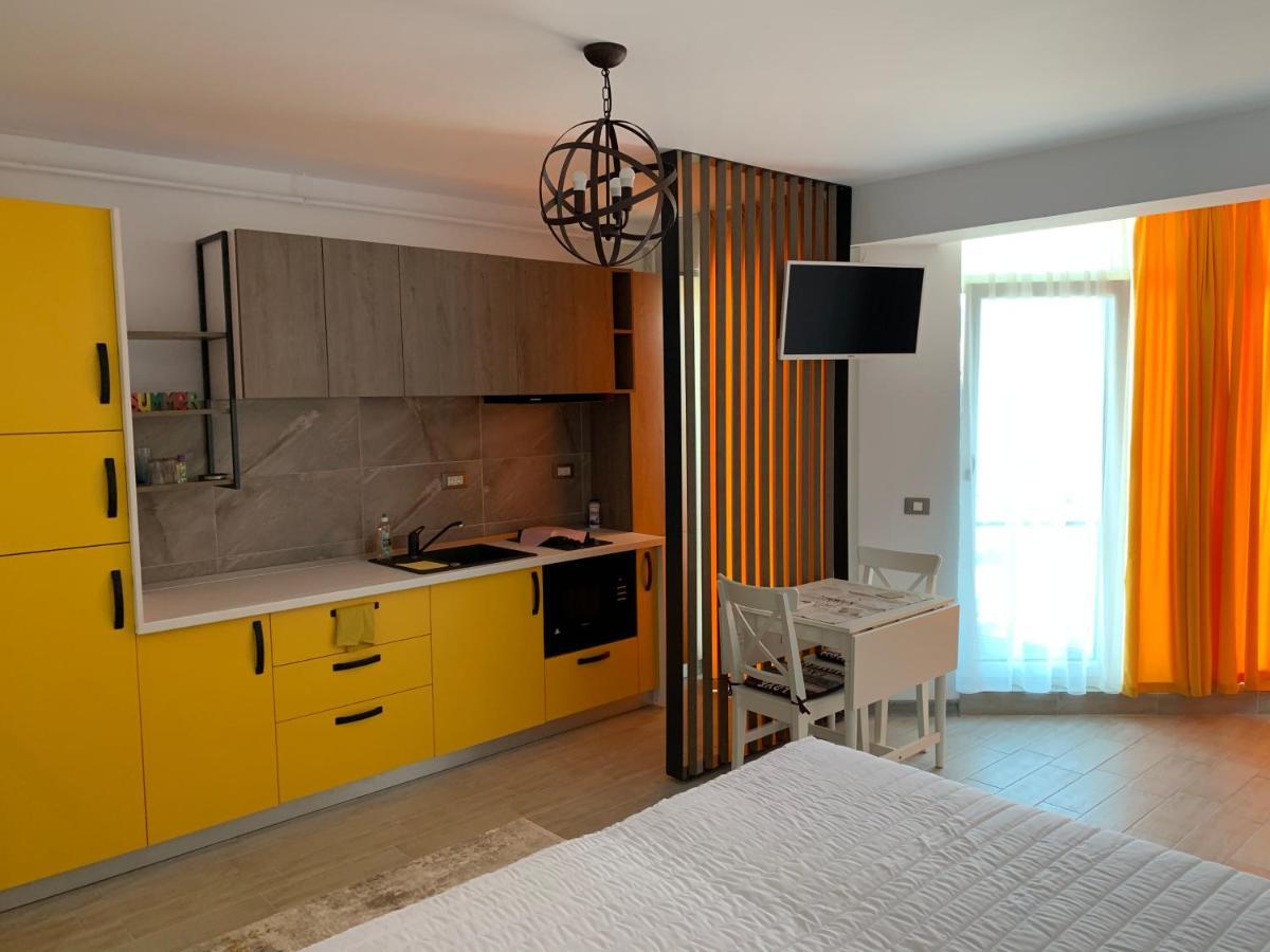 Studio Sea View&Spa Luxury by Alezzi Mamaia Năvodari Exterior foto
