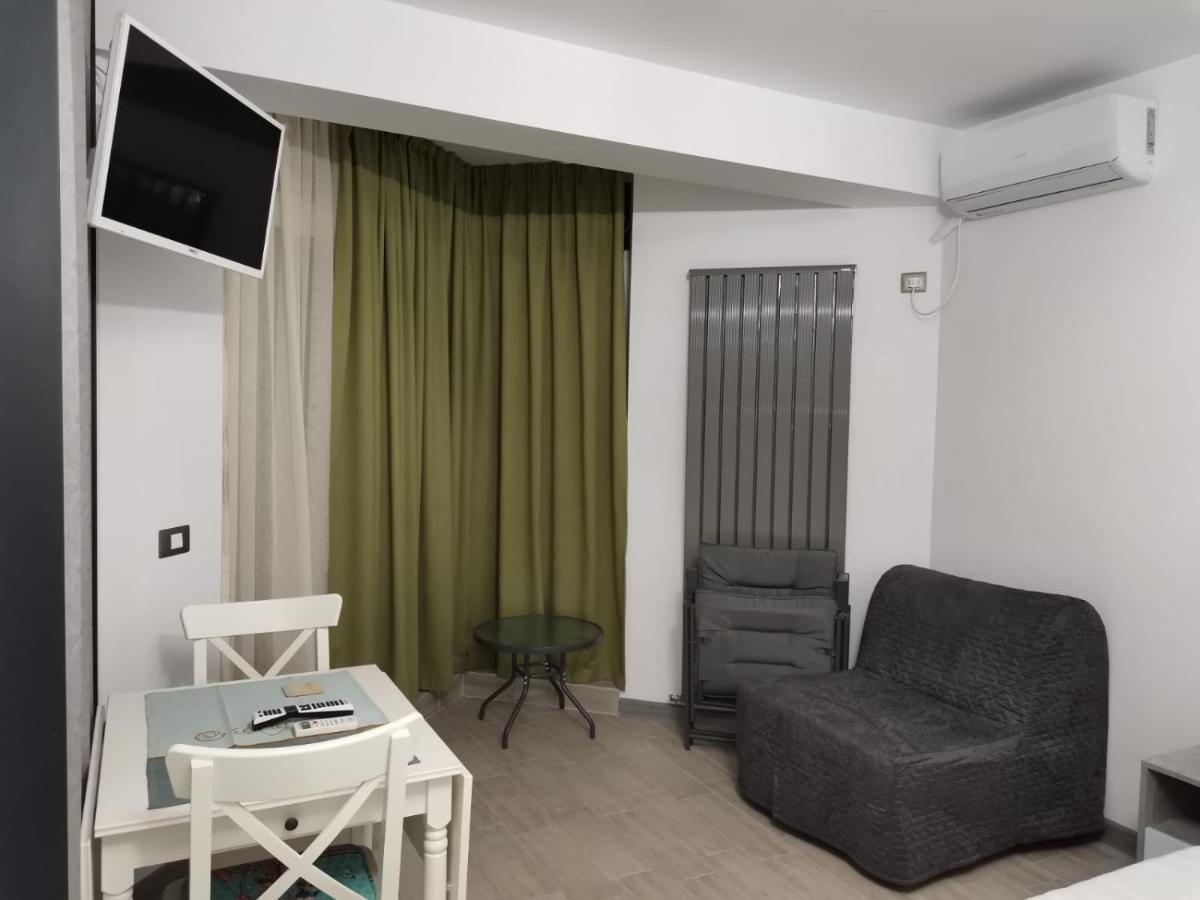Studio Sea View&Spa Luxury by Alezzi Mamaia Năvodari Exterior foto